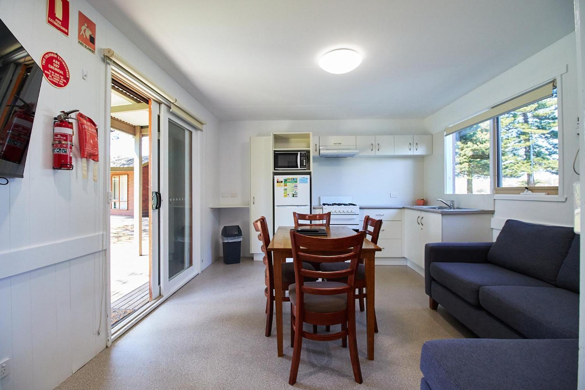 Surfside Holiday Park Warrnambool Exteriör bild