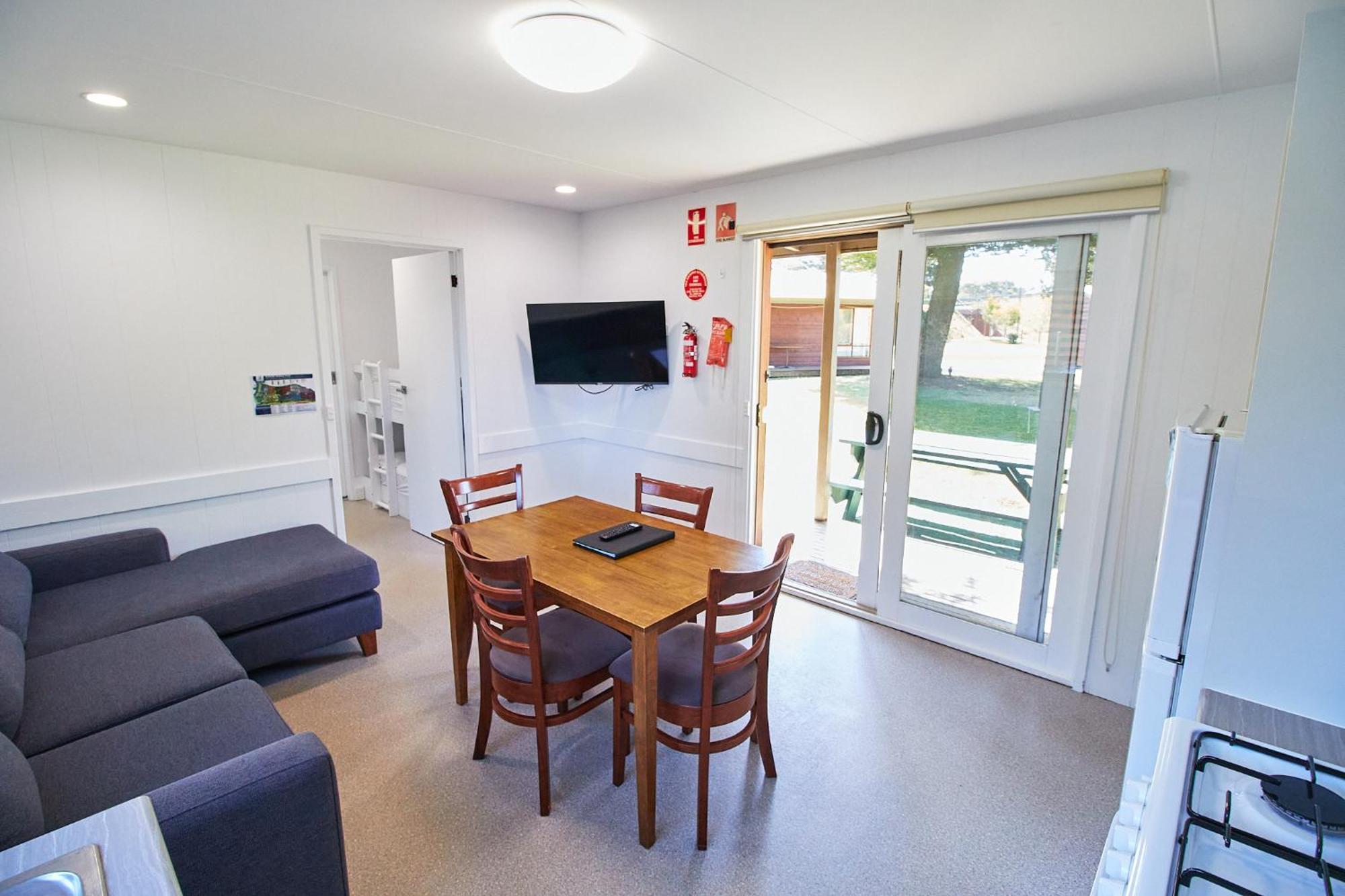 Surfside Holiday Park Warrnambool Exteriör bild