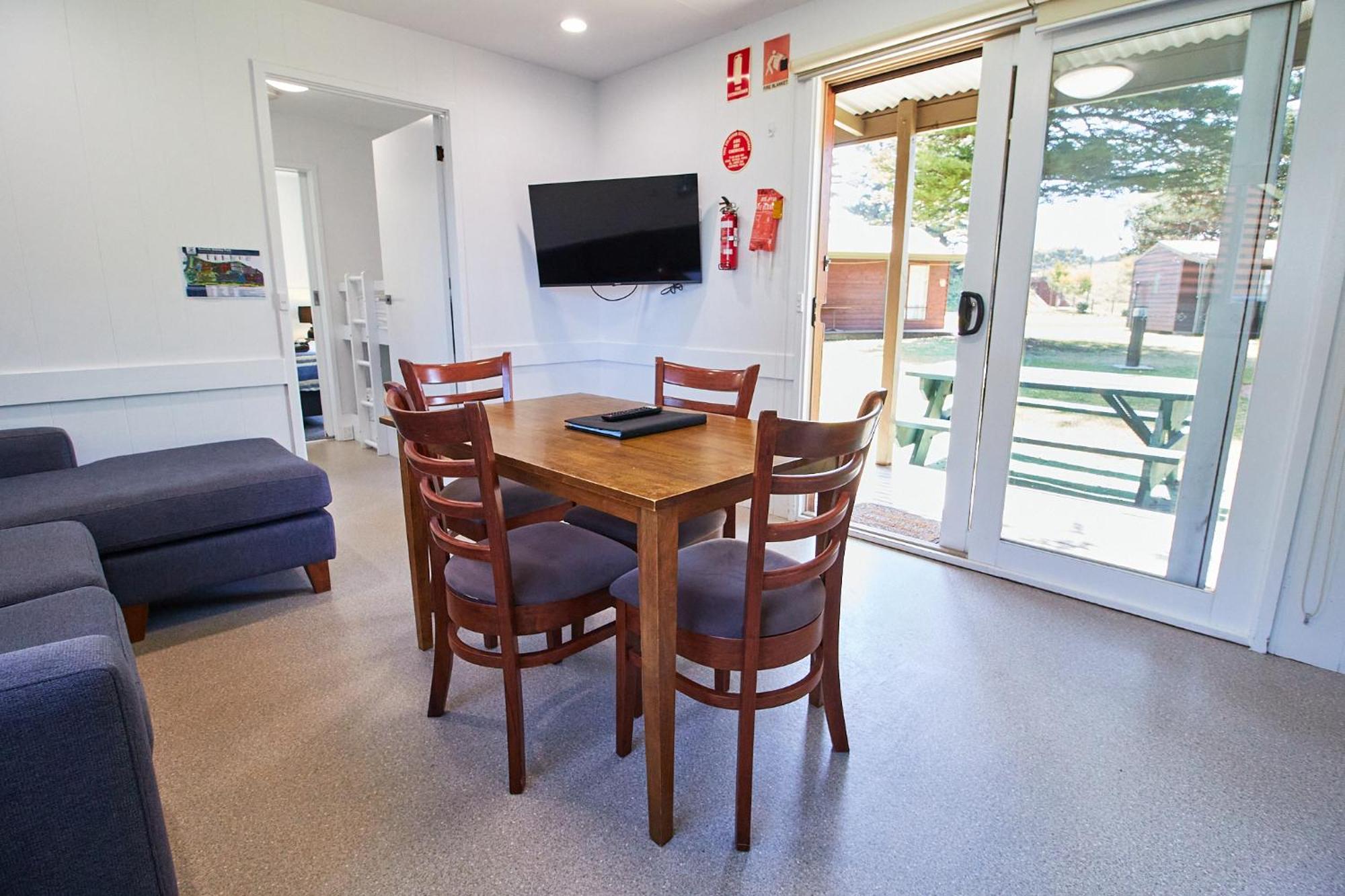 Surfside Holiday Park Warrnambool Exteriör bild