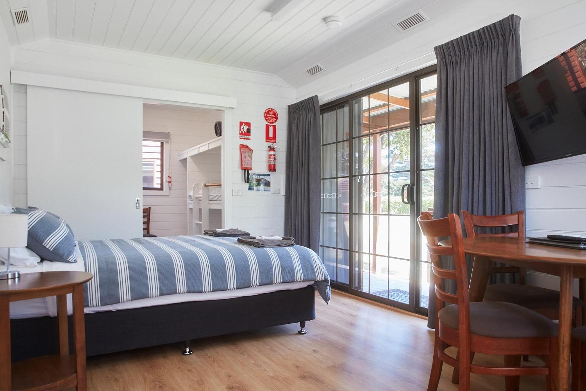 Surfside Holiday Park Warrnambool Exteriör bild