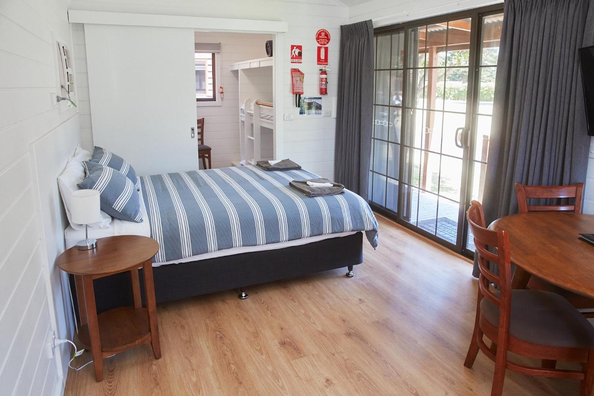 Surfside Holiday Park Warrnambool Exteriör bild