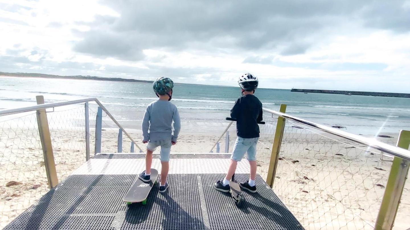 Surfside Holiday Park Warrnambool Exteriör bild