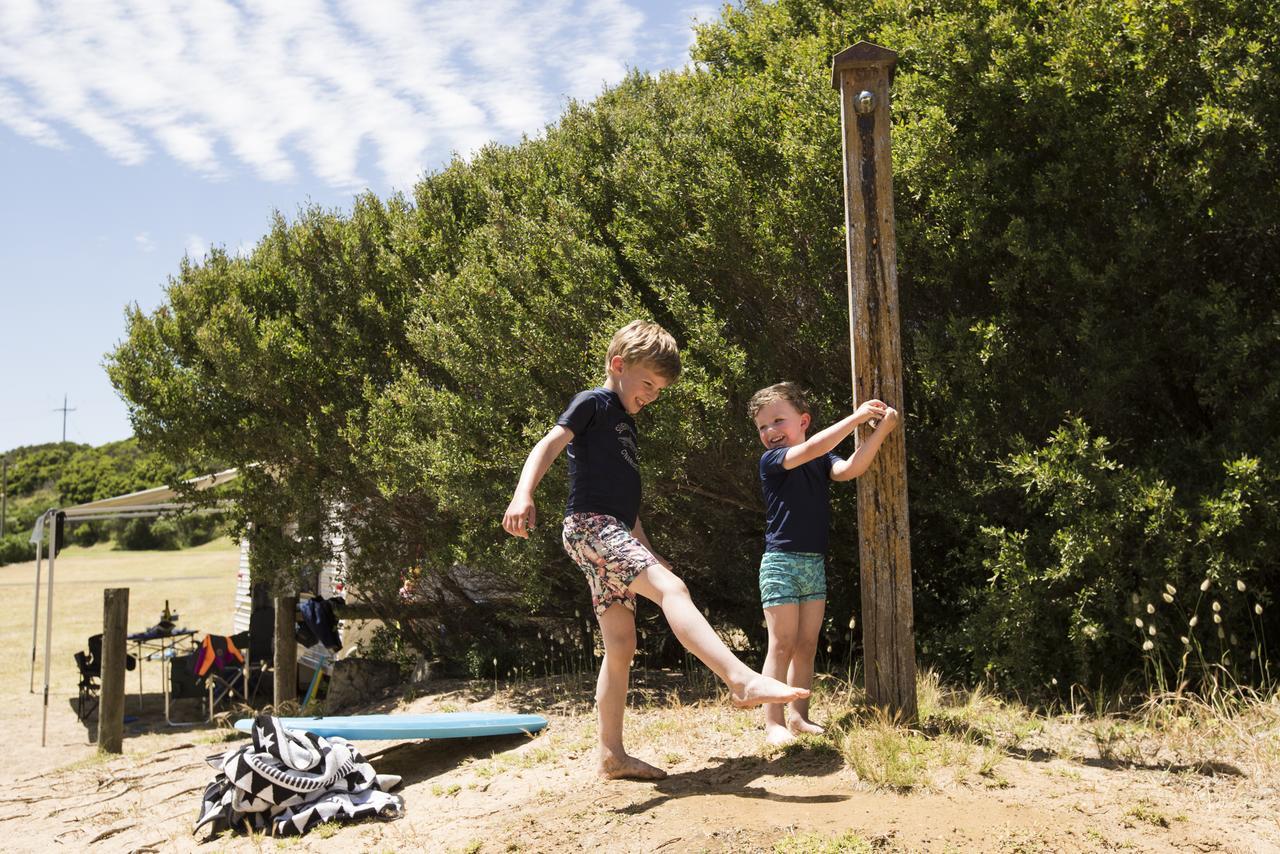 Surfside Holiday Park Warrnambool Exteriör bild