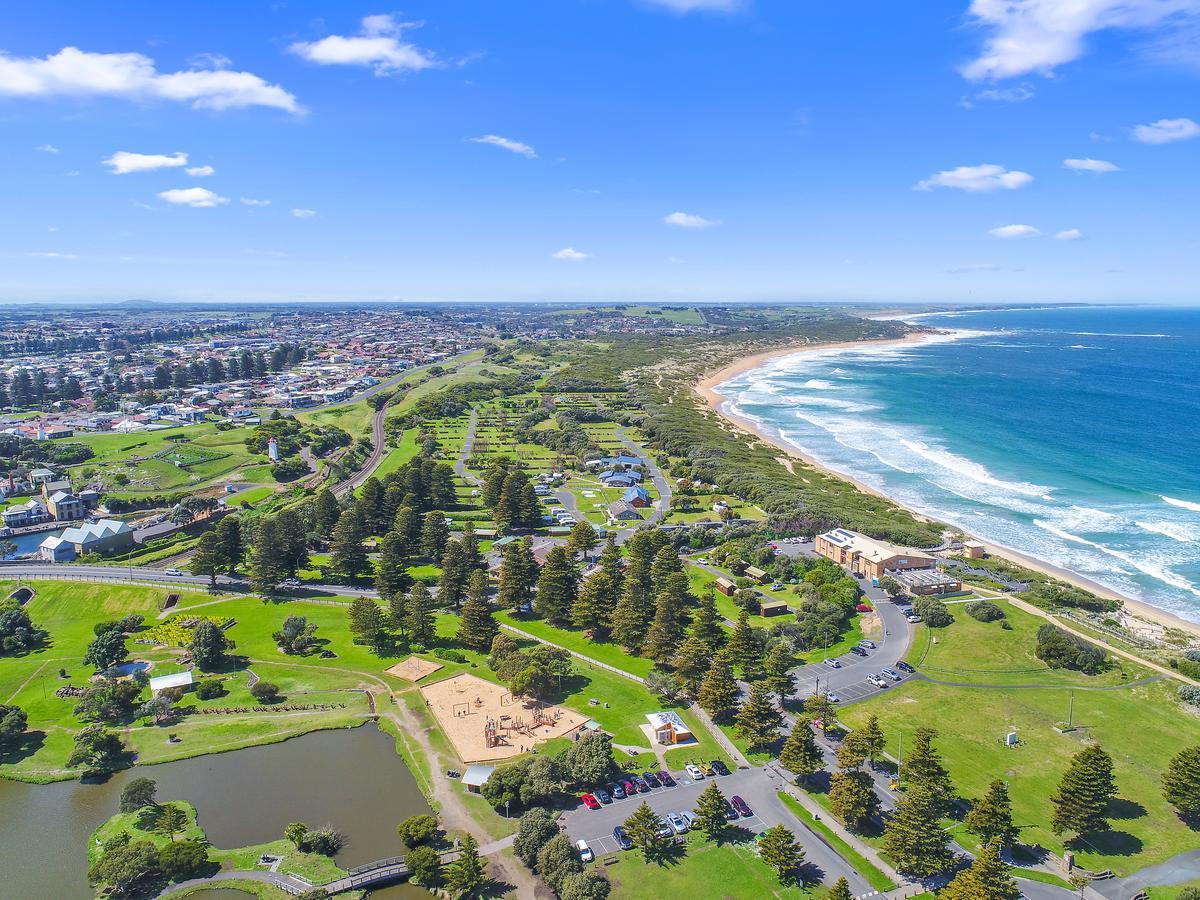 Surfside Holiday Park Warrnambool Exteriör bild